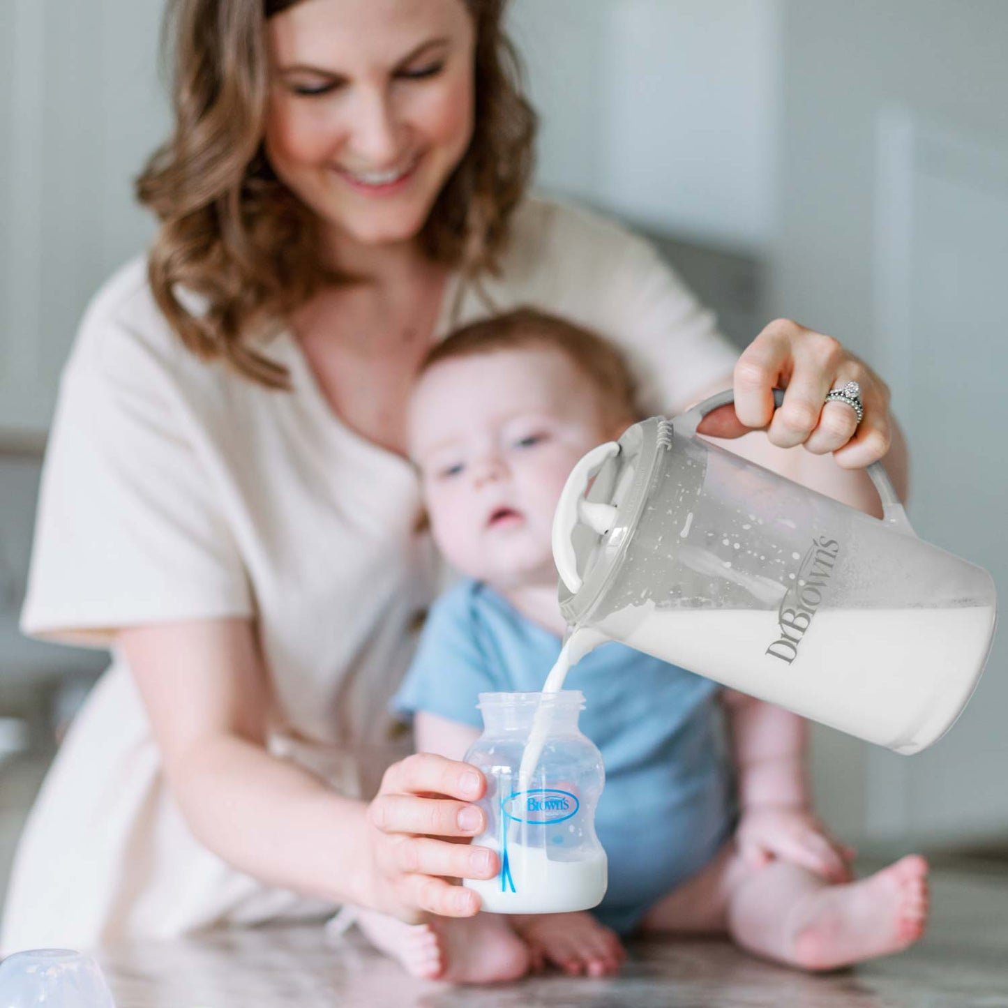 Dr. Brown's® Formula Mixing Pitcher